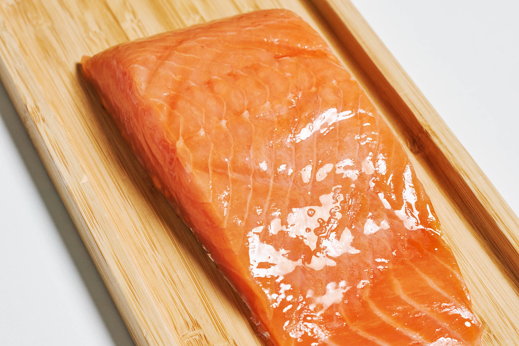 What Are Pros And Cons To Bake Salmon At 375